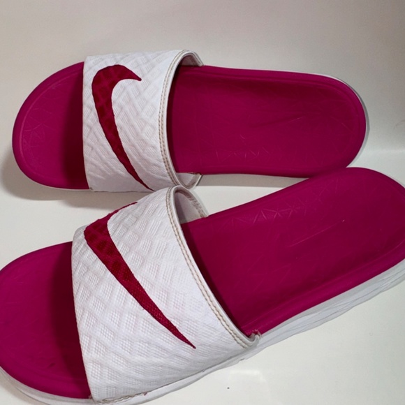 Nike Kawa White and Pink Slides - Picture 2 of 7